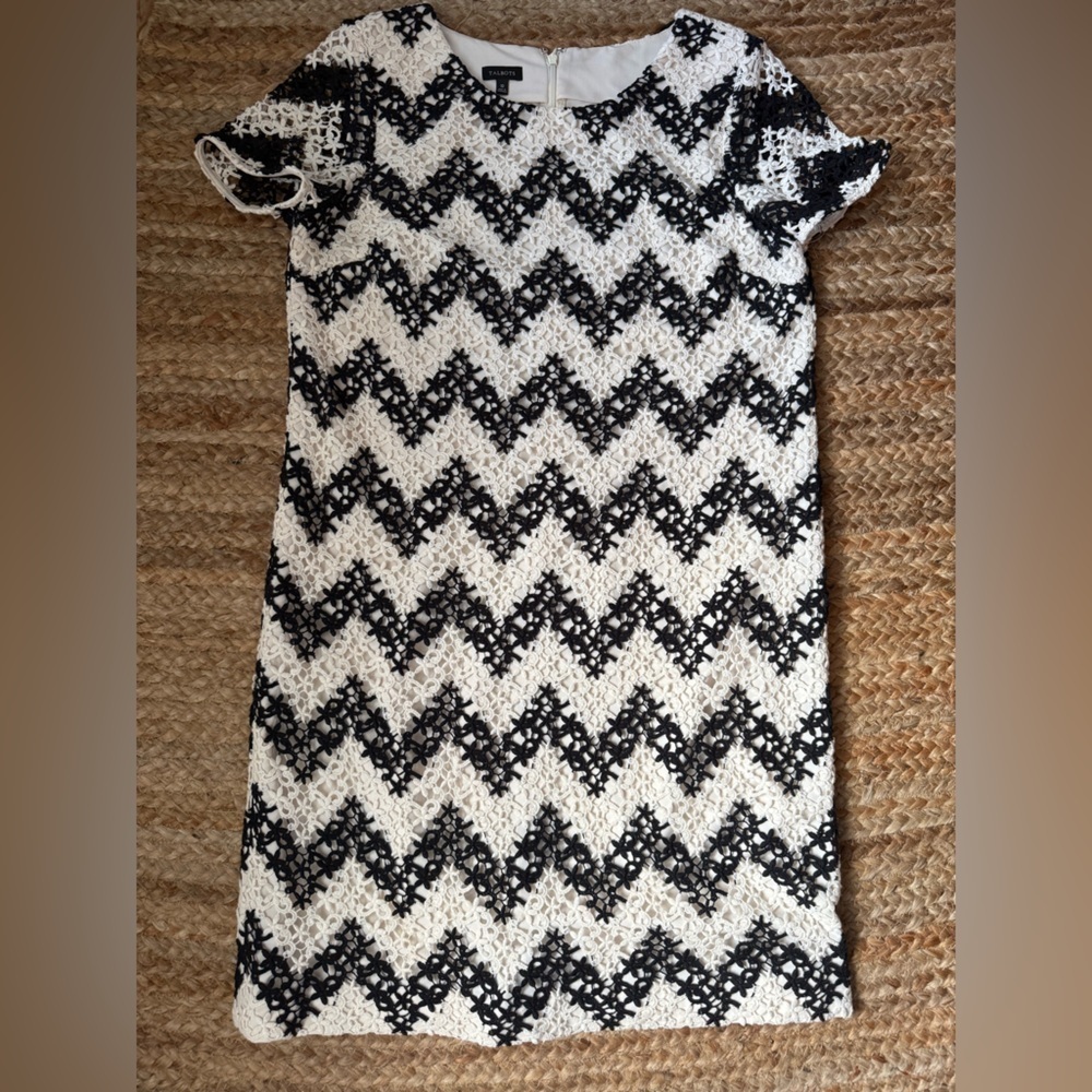 Talbots Size 10 Black and White Chevron Lace Overlay Shift Dress